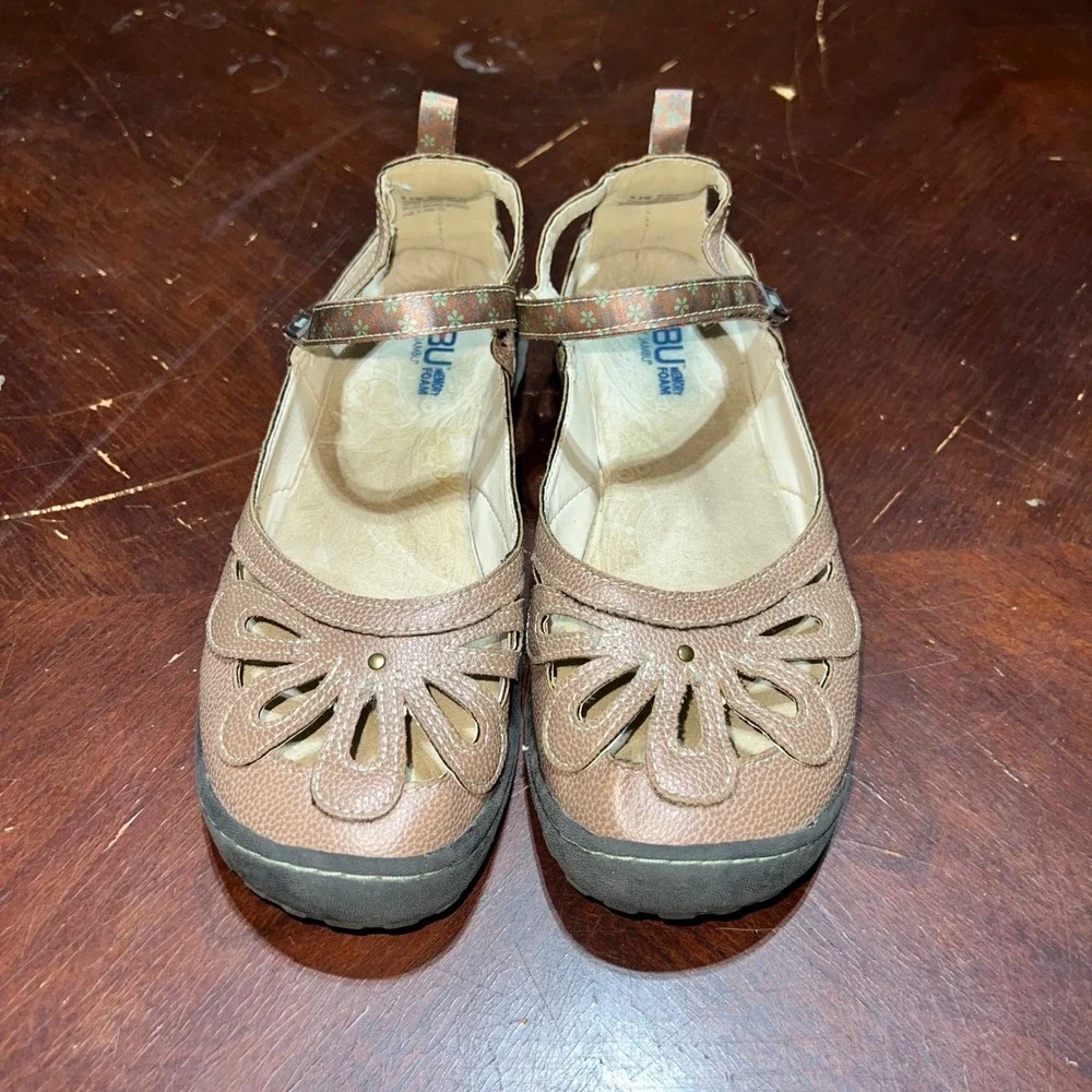 JBU by Jambu Womens Tan Floral Laser Cut Mary Jane Memory Foam Flats Size 9.5W